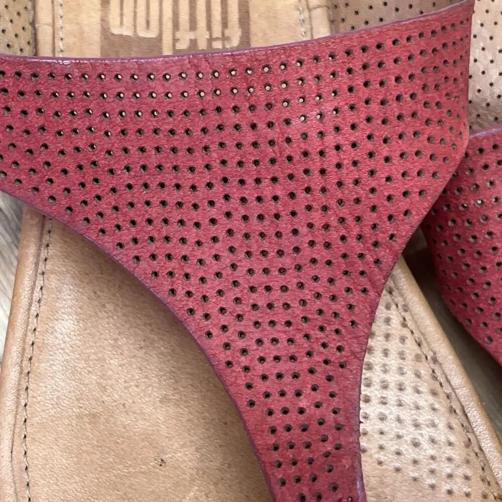 FitFlop Banda Perforated Leather Thong Toe-Post Sandal Size 5 Red Comfort Casual